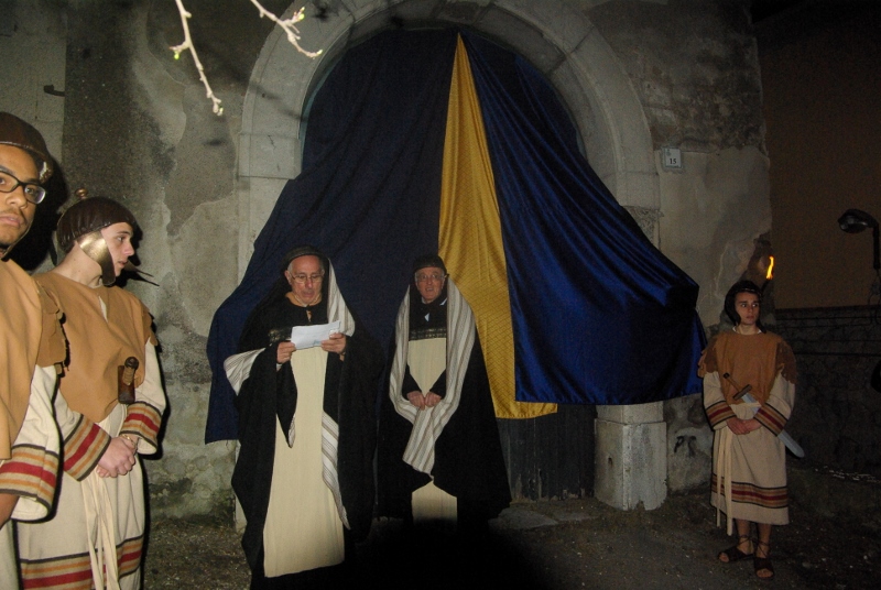 via-crucis-2013-parrocchia-san-pietro-16