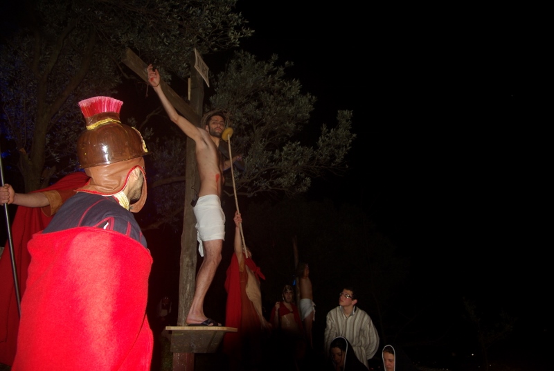 via-crucis-2013-parrocchia-san-pietro-44