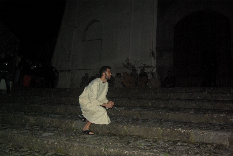 via-crucis-2013-parrocchia-san-pietro-9